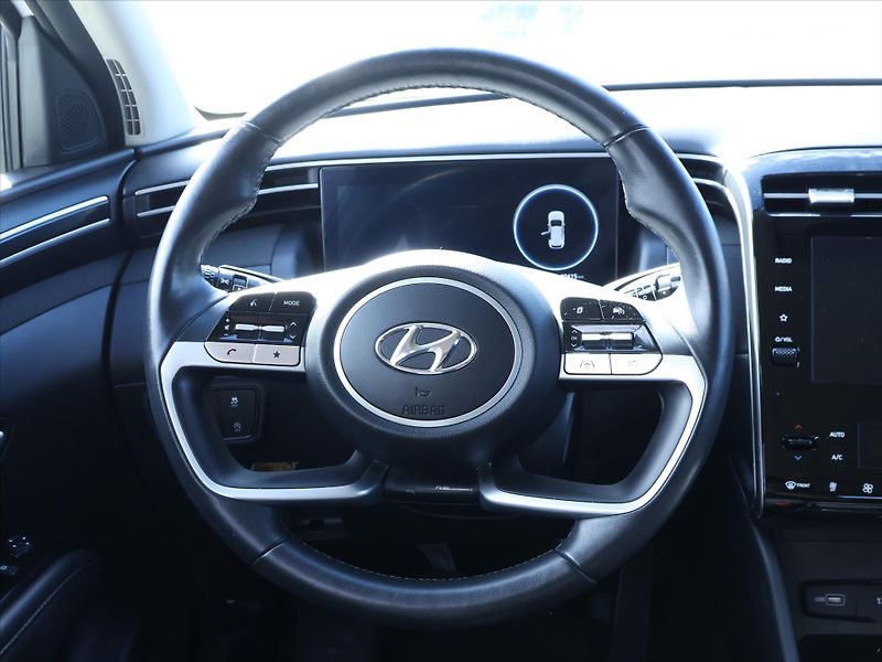 Hyundai Tucson 1,6 T-GDI 110 kW Smart DPH 1.M - fotka 16 z 29