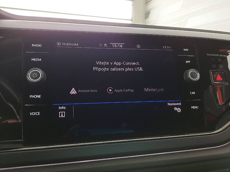 Volkswagen Taigo (2023) R-Line 1.5 TSI (110kW/150k) DS - fotka 17 z 26