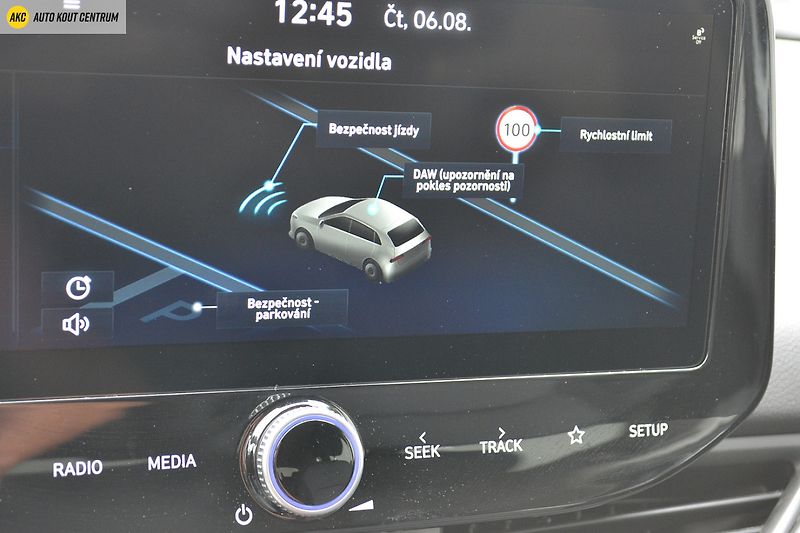 Hyundai i30 WG 1,5I MT SMART FAMILY NAVI - fotka 28 z 47