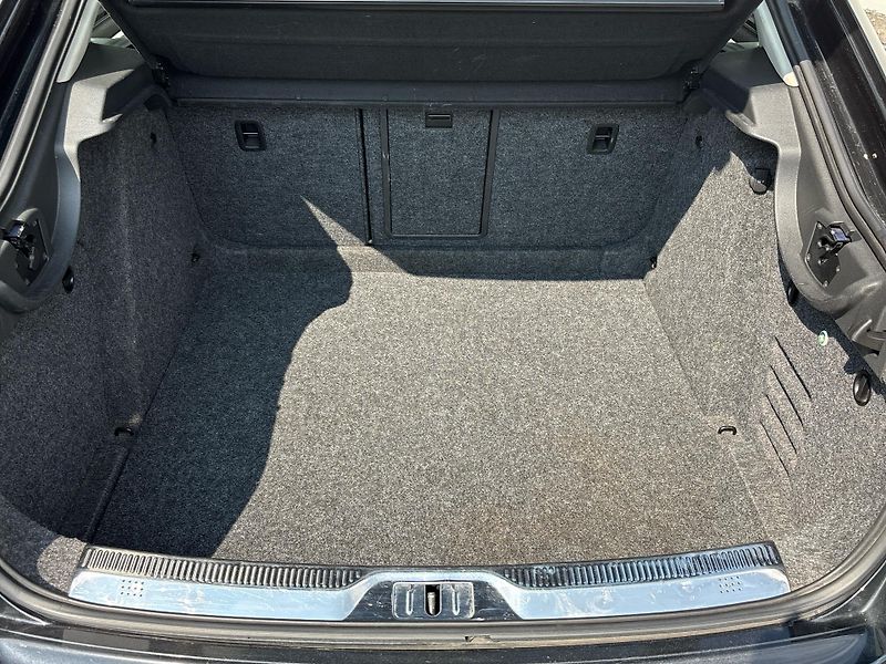Škoda Superb ELEGANCE - fotka 10 z 29