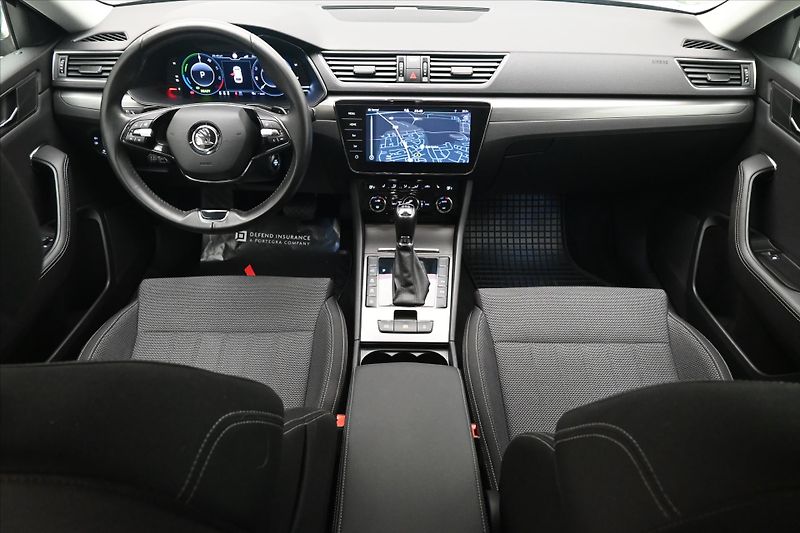 Škoda Superb 1,4 TSI iV 160 kW DSG Style Zá - fotka 15 z 31