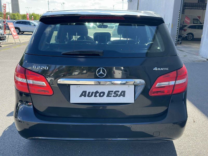 Mercedes-Benz Třídy B (2014) 2.0T B220 4Mat, 1.maj,ČR, AT - fotka 5 z 20
