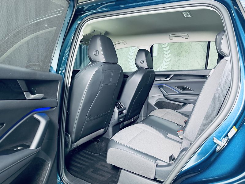Volkswagen Tayron (2025) 2.0*TDi*4M*ZÁRUKA*7M*DCC*IQ* - fotka 27 z 34