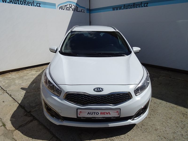 Kia Ceed (2018) 1.6GDi,99kW,1majČR,DPH,S.kniha - fotka 19 z 20