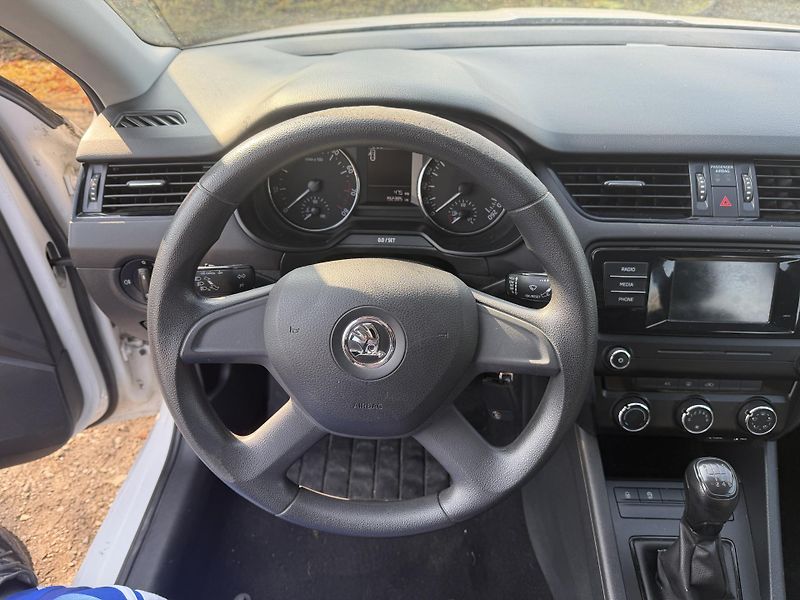 Škoda Octavia 1.2 TSI - fotka 17 z 22