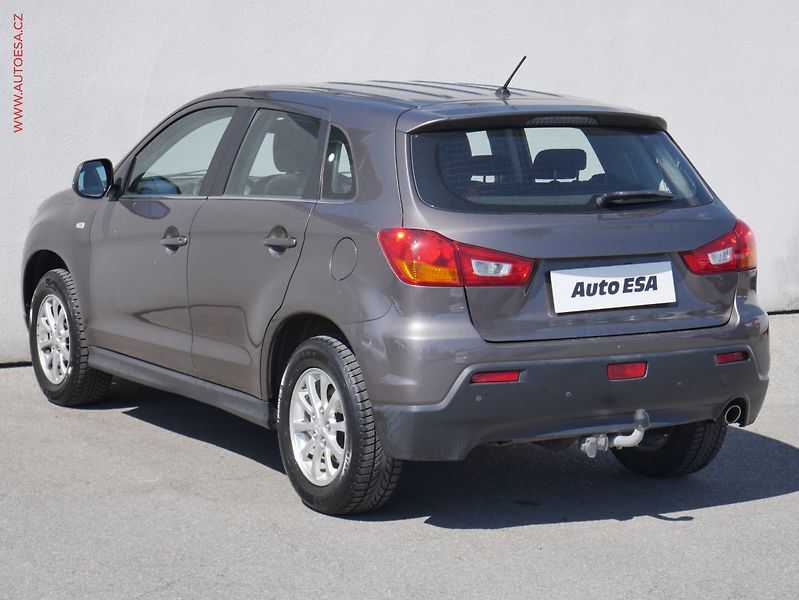 Mitsubishi ASX (2012) 1.6 MiVEC, ČR, AC, tažné - fotka 6 z 18