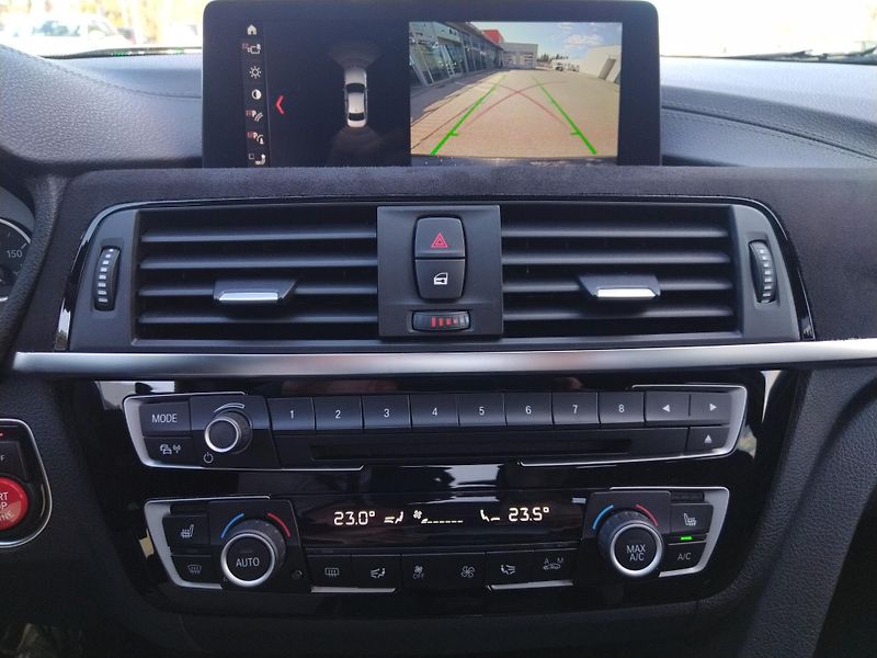 BMW Řada 3 d xDrive M paket - fotka 21 z 28
