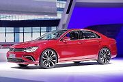 Koncept Volkswagen New Midsize Coupe.