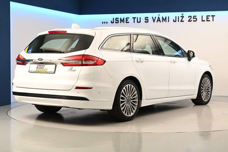 Ford Mondeo (2022) 2.0 LED SONY TITANIUM Webasto - fotka 5 z 35