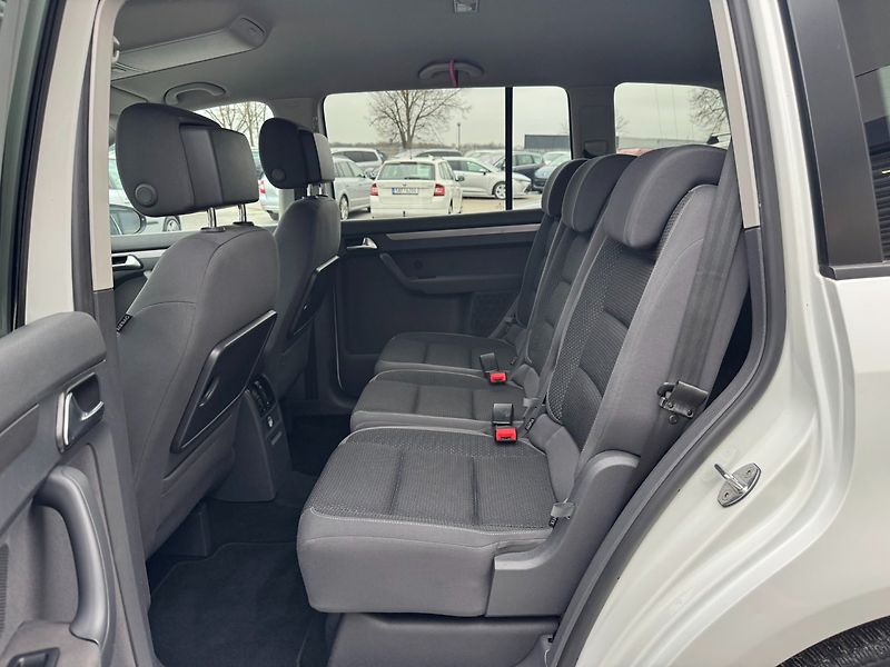 Volkswagen Touran (2014) Comfortline 1.6 TDI 77kW - fotka 13 z 29