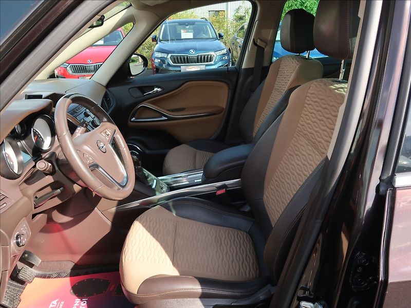 Opel Zafira 2,0 TDCi,96kW,NovéČR,tempomat - fotka 12 z 23