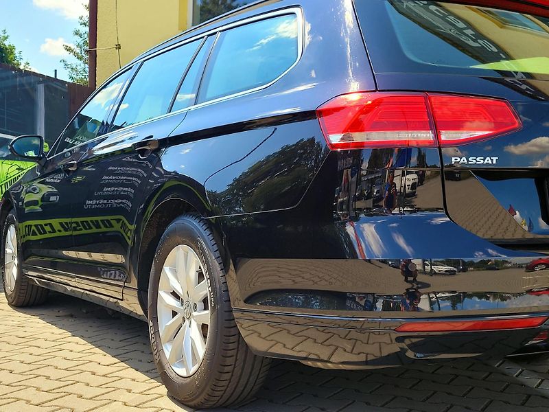 Volkswagen Passat 1,4TSi DSG SERV.KN,CEBIA,ACC - fotka 51 z 52