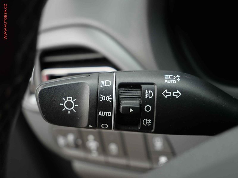 Hyundai i30 (2021) 1.5i, 1.maj,ČR, Smart - fotka 14 z 23