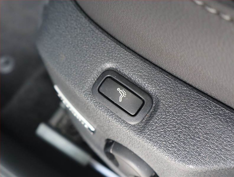 Volkswagen Golf (2015) 1.6 TDI, Serv.kniha, Tempomat - fotka 19 z 20