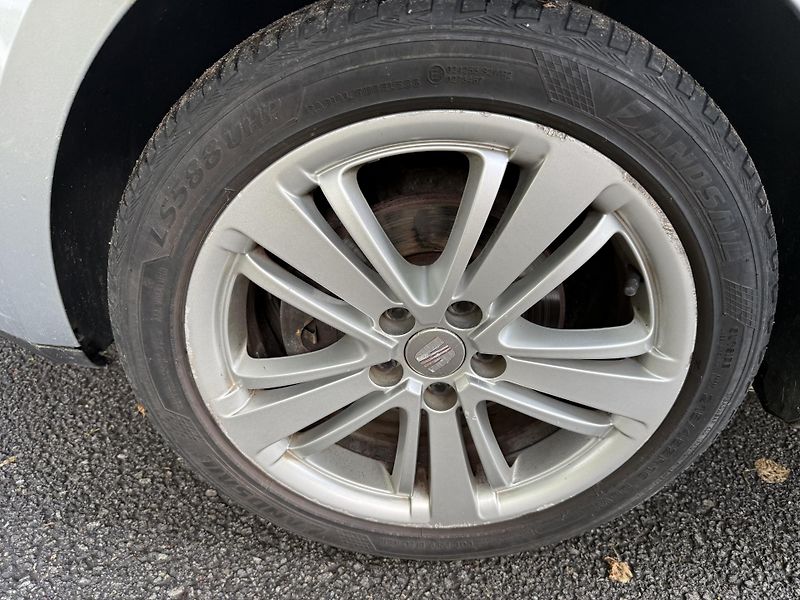 Seat Ibiza 1,4i AUT. KLIMATIZACE - fotka 19 z 20