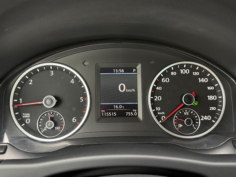 Volkswagen Tiguan 2.0 TDi 103KW DSG 4MOT Sport & - fotka 15 z 19