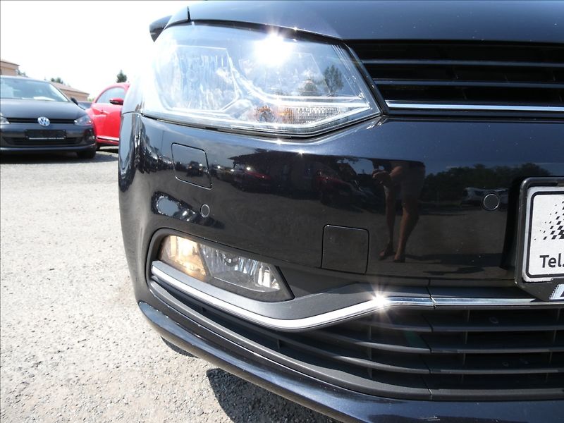 Volkswagen Polo 1,2 TSi 66kW serviska, 2x kola - fotka 5 z 50