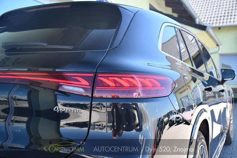 Mercedes-Benz EQS 450 4MATIC AMG HYPERSCREEN - fotka 63 z 63
