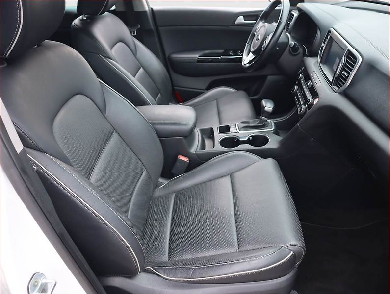 Kia Sportage (2017) 1.7 CRDi, Automat, Kůže, Navi - fotka 9 z 20