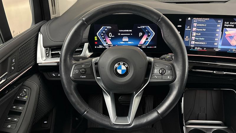 BMW Řada 2 218i AUT Luxury Line - fotka 9 z 30