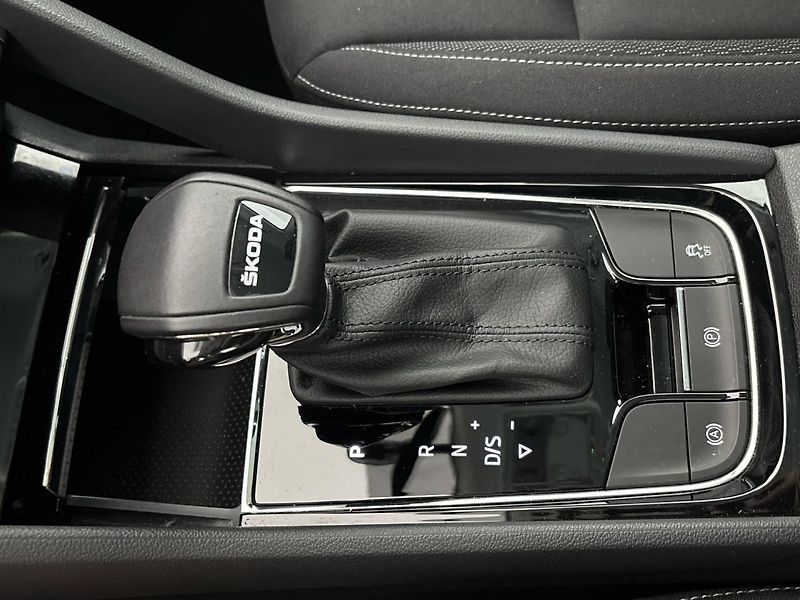 Škoda Karoq Ambition DSG - fotka 20 z 27