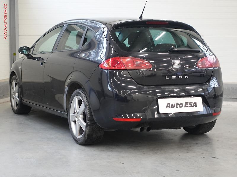 Seat Leon (2007) 2.0 TDi, Stylance - fotka 6 z 20