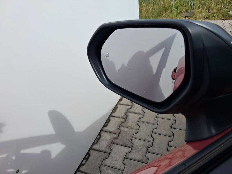 Toyota Corolla 1.8 HSD e-CVT GR Sport - fotka 21 z 21