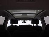 Volkswagen Touran 2,0 TDI DSG R-Line 1.Maj DPH - náhled 27
