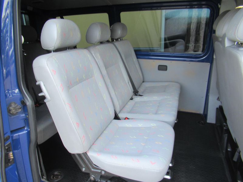 Volkswagen Transporter T5 1.9 TDI KLIMA 9 MÍST - fotka 5 z 22
