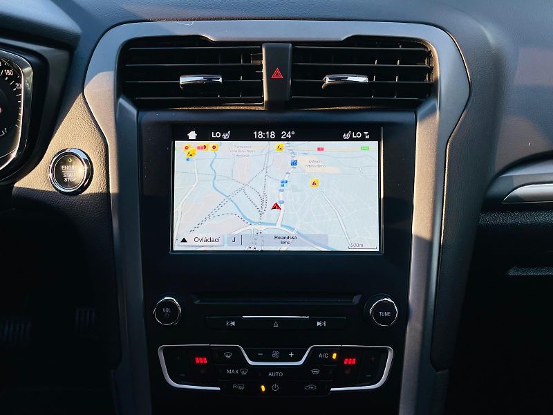 Ford Mondeo 2.0TDCi MAN VÝHŘEV SENZORY LED - fotka 32 z 46