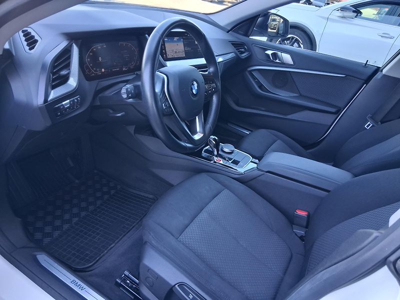 BMW Řada 2 GRAN COUPE 1.5 218i 100 kW - fotka 10 z 32