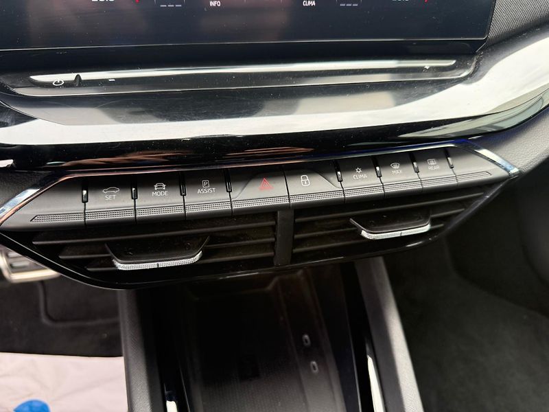 Škoda Octavia Sportline 2.0 TDI 110 kW DSG C - fotka 19 z 26