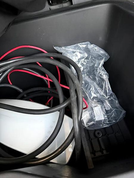 Tesla Cybertruck (2024) Jeden z prvních v ČR - fotka 16 z 18