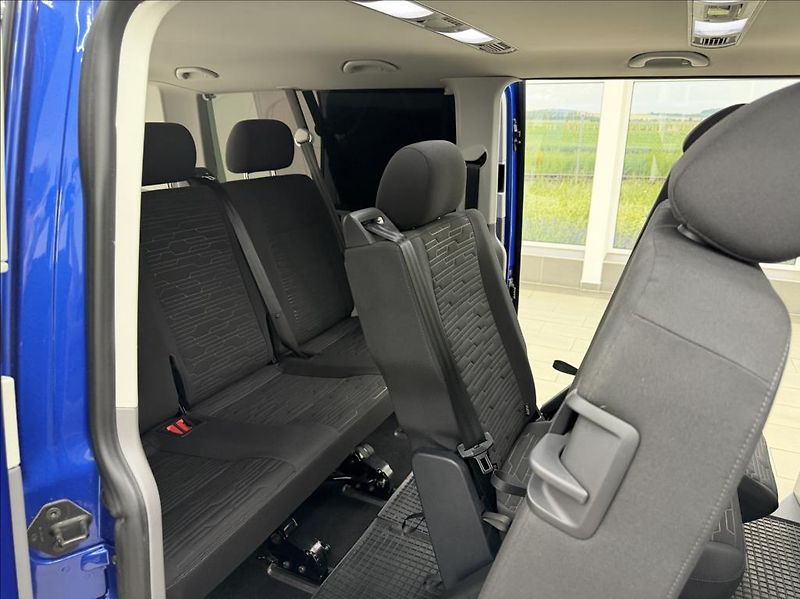 Volkswagen Caravelle 2,0 TDi, LONG,8-míst,DSG,CZ - fotka 30 z 35
