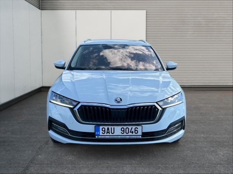 Škoda Octavia 1,5 TSI 110 Style - fotka 2 z 11