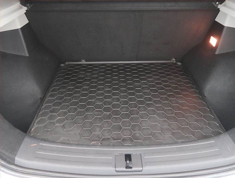MG ZS (2022) Elegance 1.0 Turbo, Automat - fotka 14 z 18