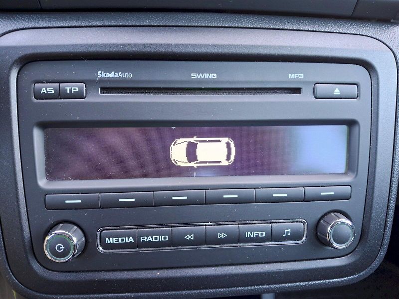 Škoda Fabia (2011) Sport 1,2TSi 63kW - fotka 19 z 28