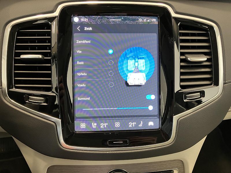 Volvo XC90 B5 AWD Ice Line Plus Dark AT8 - fotka 46 z 50