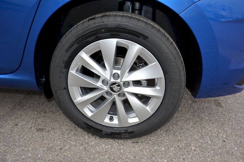 Škoda Scala (2026) Top Selection 1,0 TSI 85 kW 6 - fotka 19 z 21