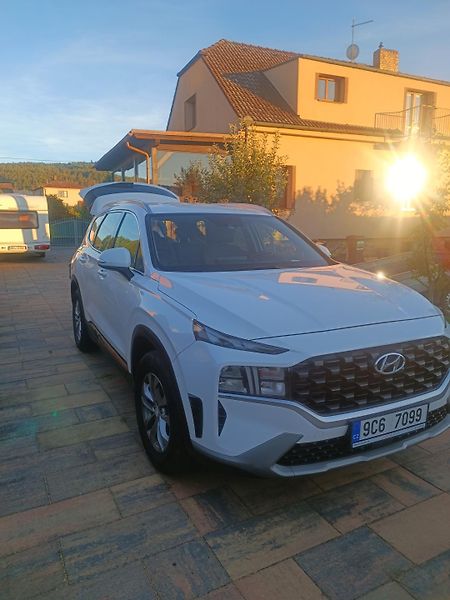 Hyundai Santa Fe (2022) - fotka 3 z 8