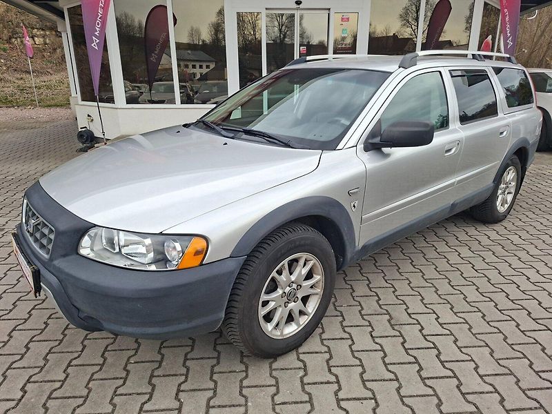Volvo XC70 (2005) 2.4 D5 120kW AWD -PLNÝ SERVIS! - fotka 4 z 43