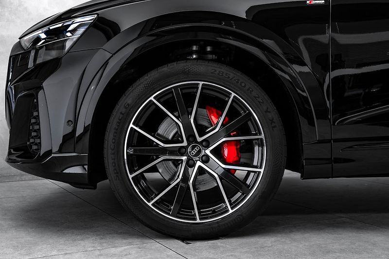 Audi Q8 50TDI FL S-line Laser B&O - fotka 2 z 11