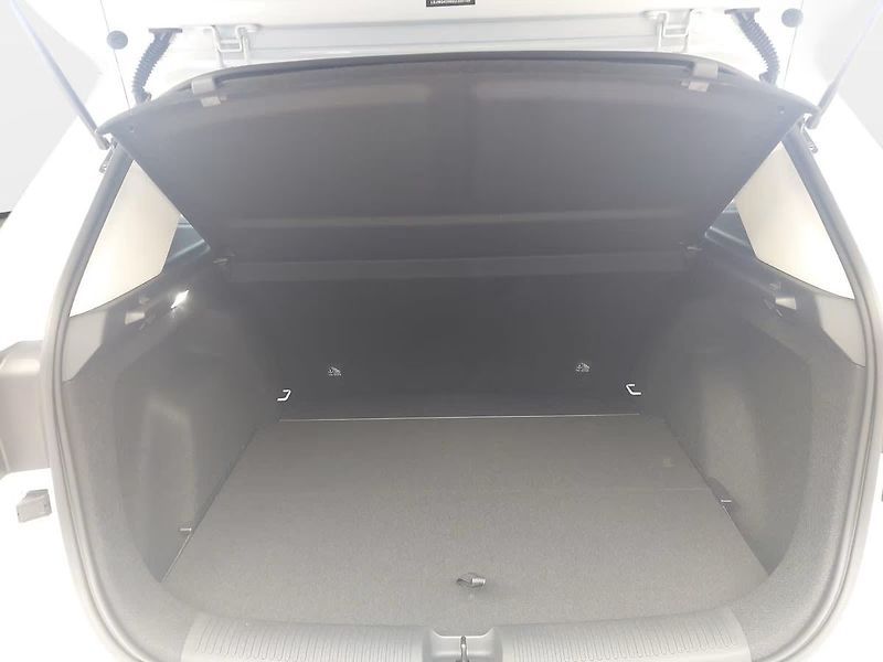MG ZS (2026) 1.5 Hybrid+Exclusive, Nový vůz - fotka 11 z 11