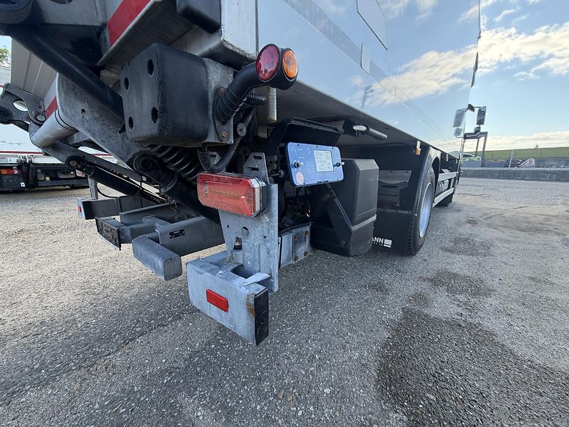 Mercedes-Benz Atego Chladící skříň Pneu 10 R22,5 - fotka 22 z 27