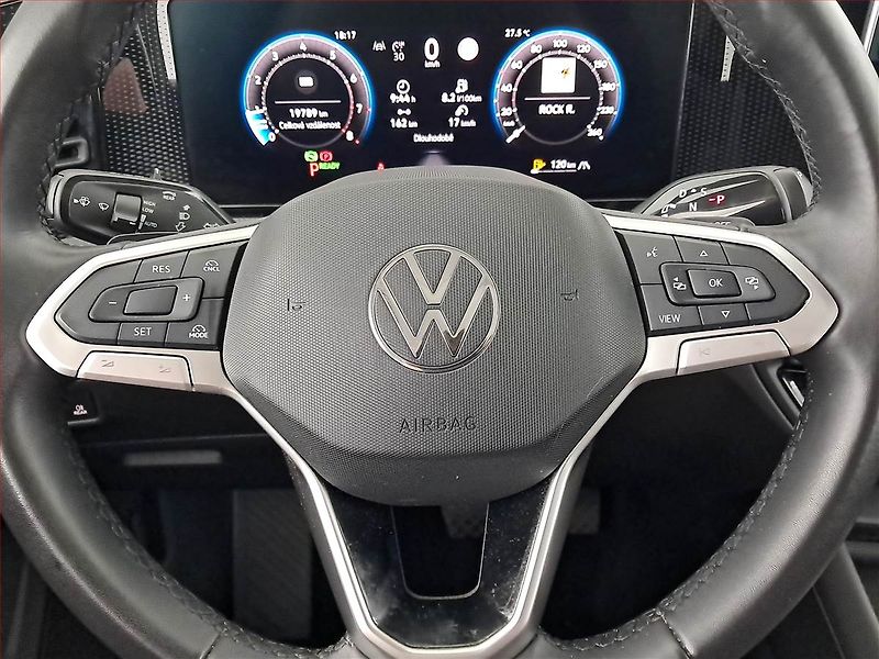 Volkswagen Tiguan (2024) 1.5 eTSI - fotka 17 z 20