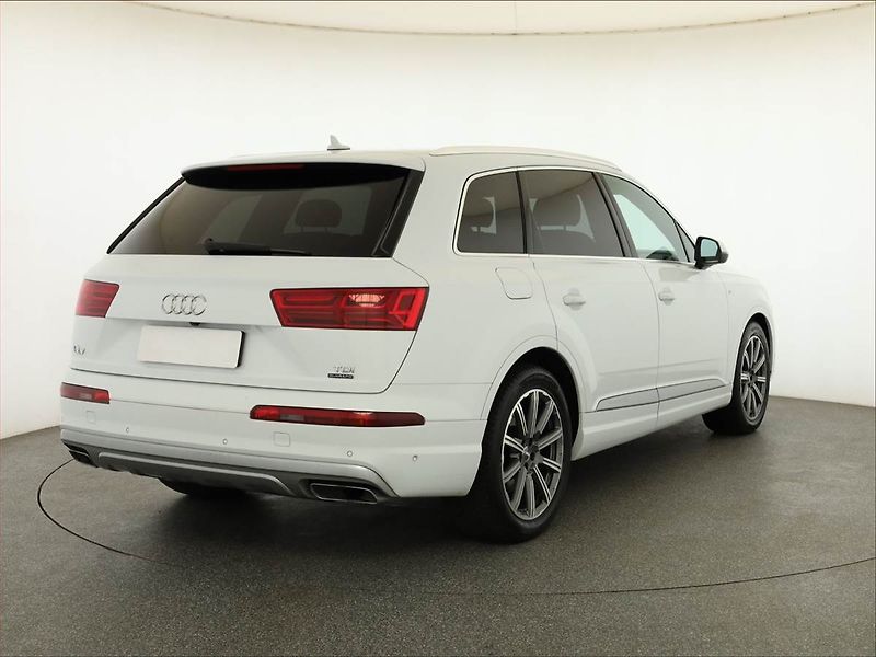 Audi Q7 (2018) 3.0 TDI - fotka 5 z 17