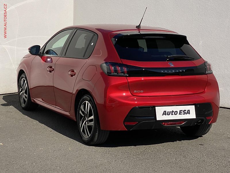 Peugeot 208 (2020) 1.2PT, Allure - fotka 6 z 16