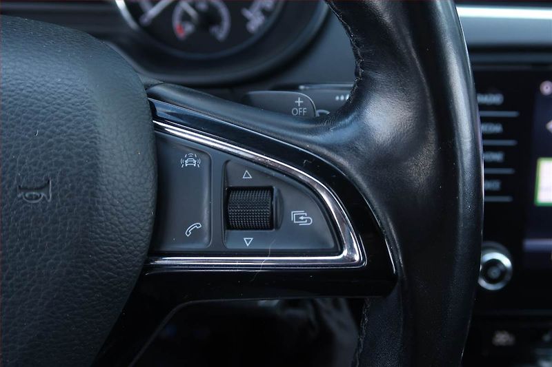 Škoda Octavia (2017) 2.0 TDI, Automat, Navi - fotka 20 z 22