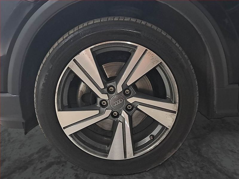 Audi Q2 (2018) sport 2.0 TFSI - fotka 14 z 19