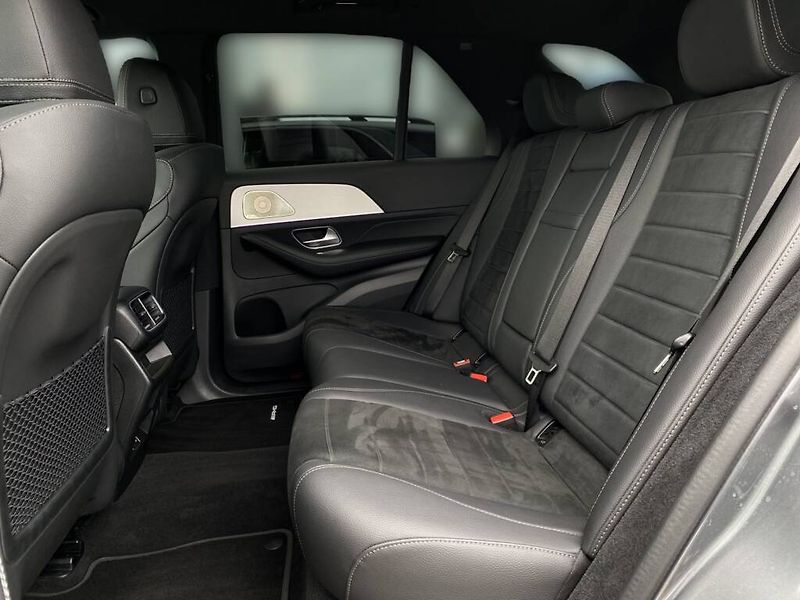 Mercedes-Benz GLE (2025) 300 d 4MATIC - fotka 11 z 28
